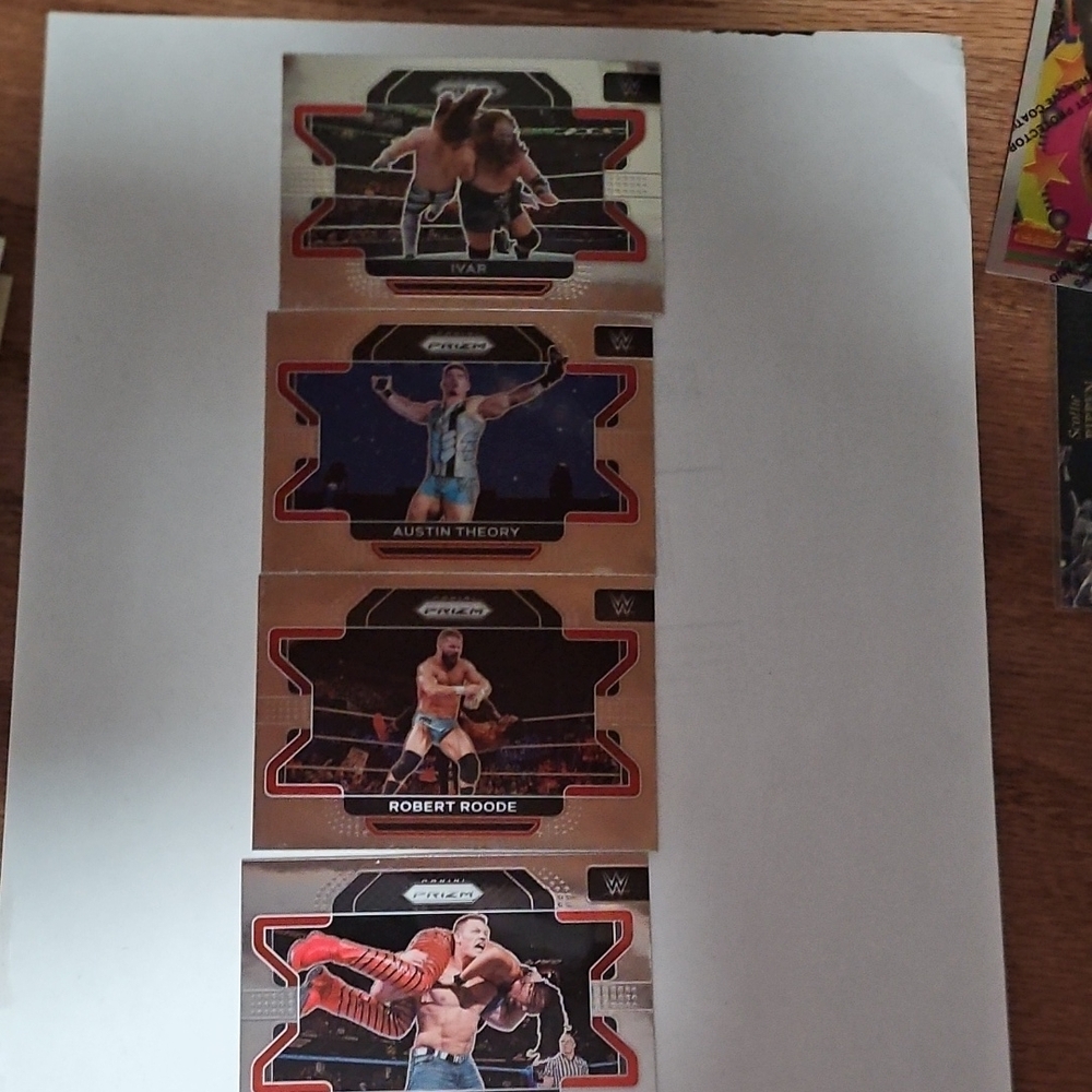 WWE Trading Cards Set - Red and Black